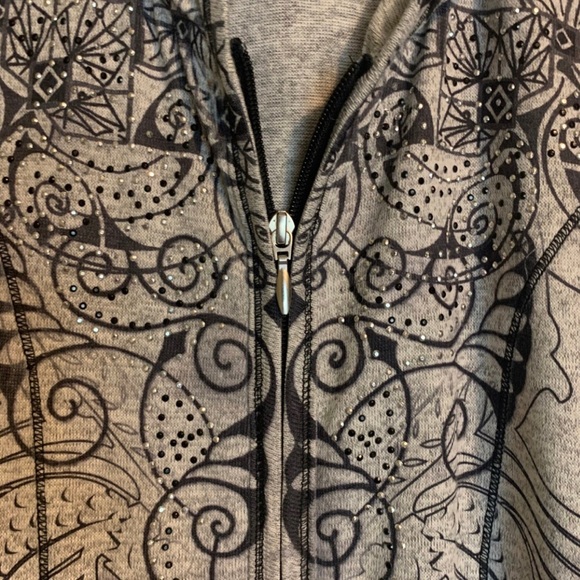 Style & Co. women’s zip up sweater/jacket. Size L.  Black and gray - Picture 2 of 5